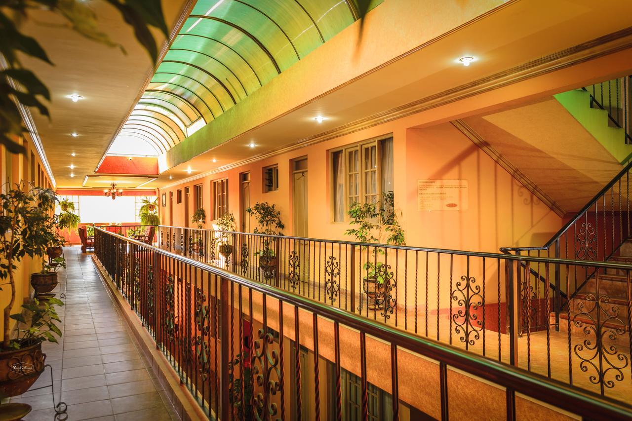 Hotel Monserrat Кочабамба Экстерьер фото