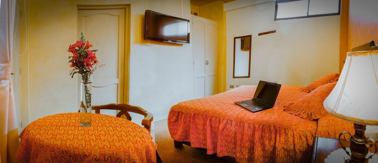 Hotel Monserrat Кочабамба Экстерьер фото
